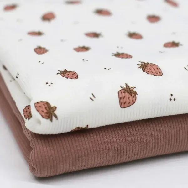 Babyjurkje aardbeitjes
