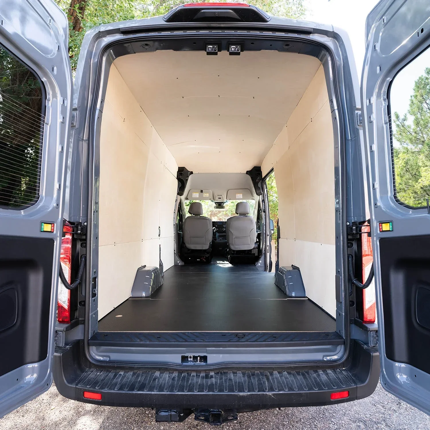 Large SUV/VAN Interior Detail