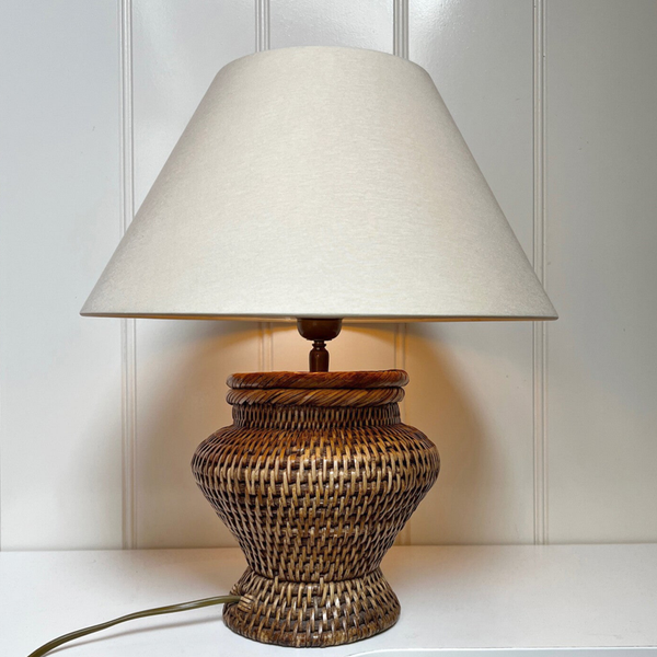 Rotan lamp met beweegbaar fitting (jaren ’70)