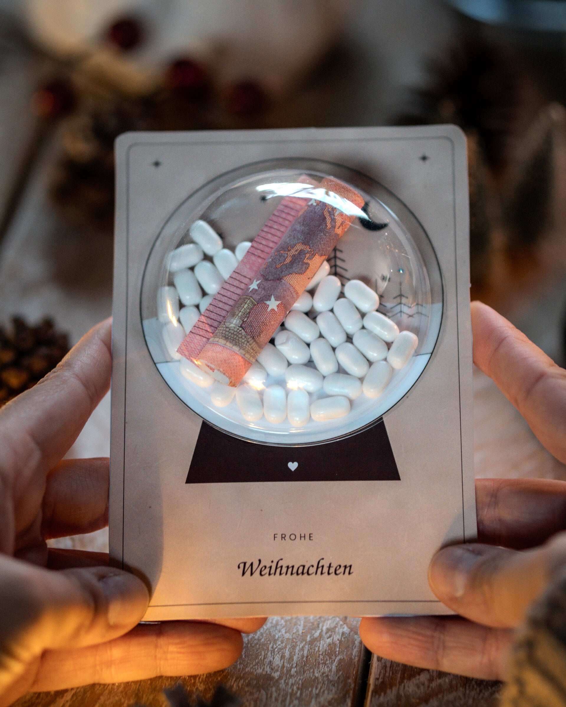 Schüttelkarte Schneekugel – Weihnachtskarte mit 3D-Kuppel zum Ausdrucken