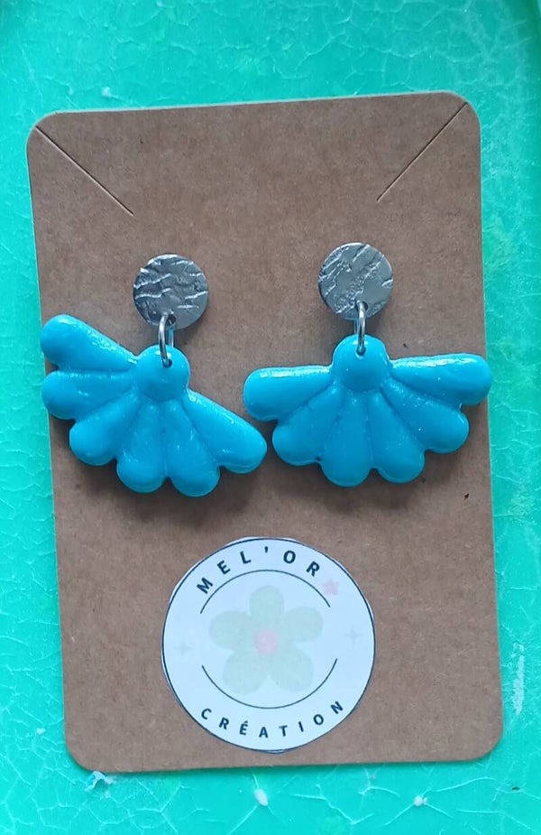 clou d oreilles