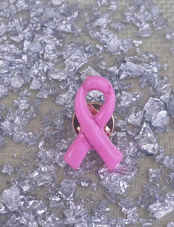 Pin's rose clair