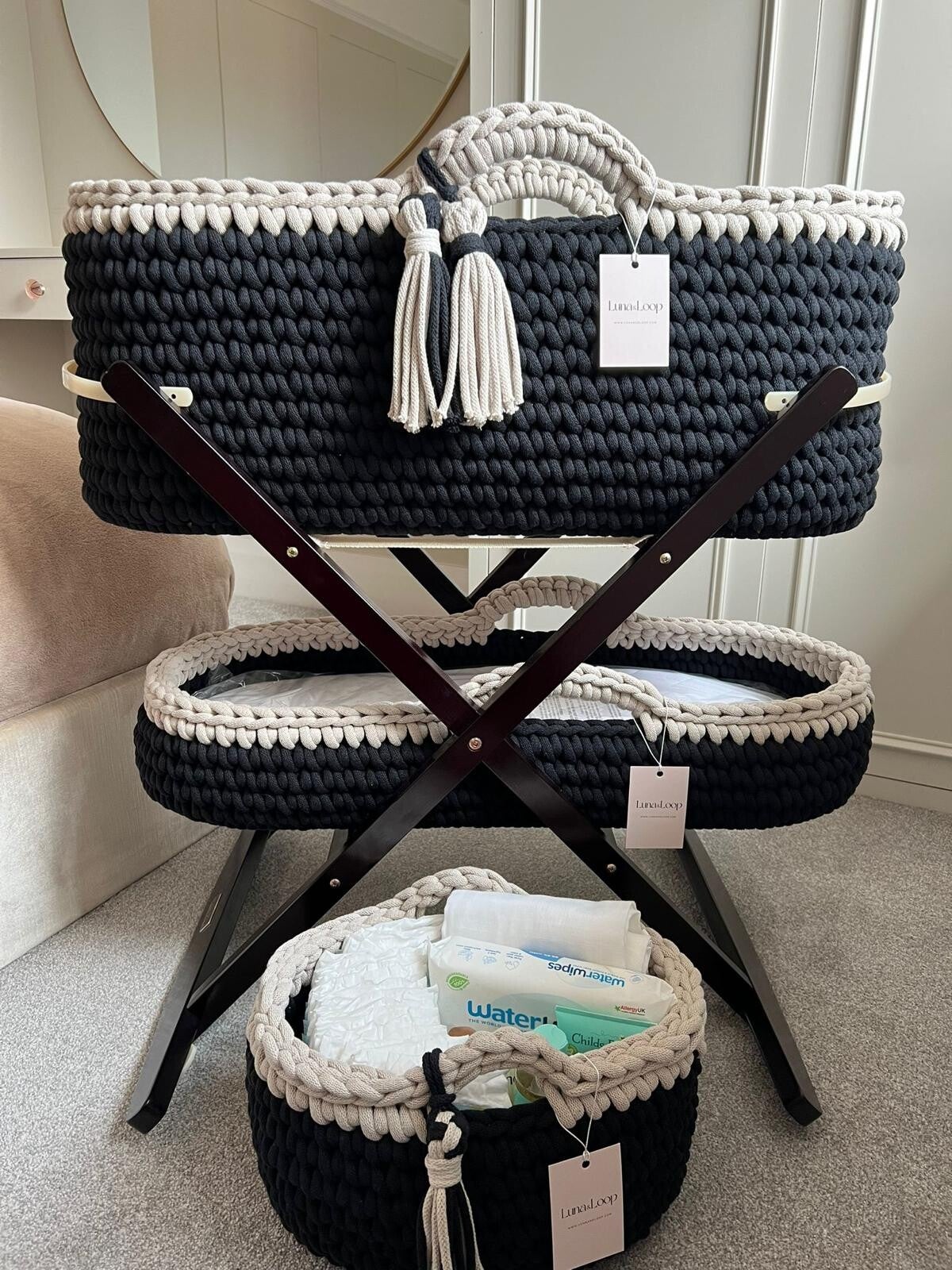 HOODED CROCHET MOSES BASKETS (XL) / CROCHET MOSES BASKETS Luna & Loop