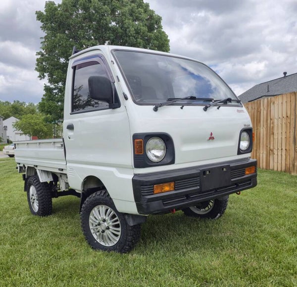 1992 Mitsubishi Minicab U42T
