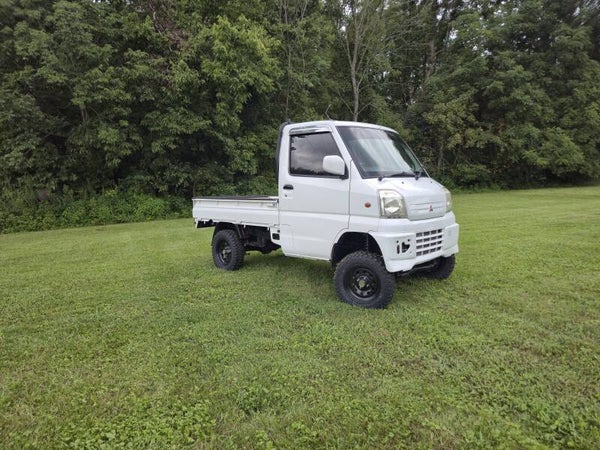2000 Mitsubishi Minicab U62T
