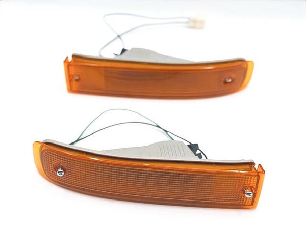 Front Lower Turn Signal Assembly for Daihatsu HiJet S110P