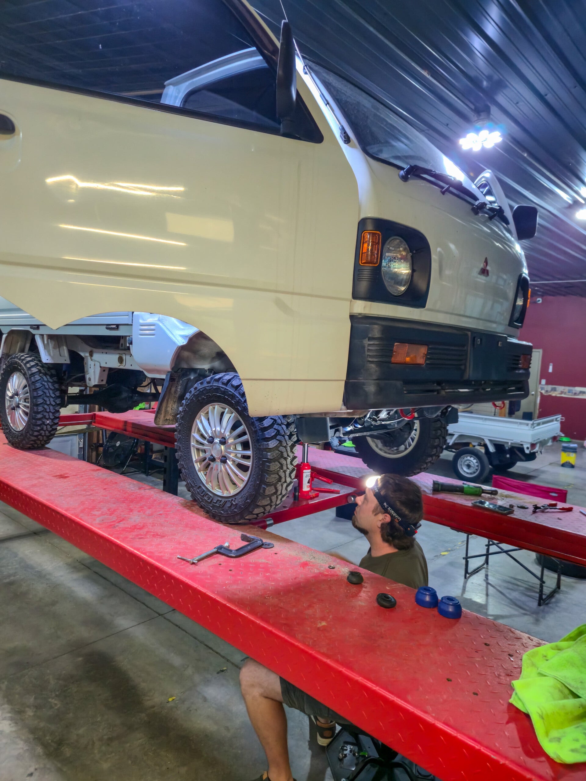 Quality used Japanese mini trucks — inspected and ready to work