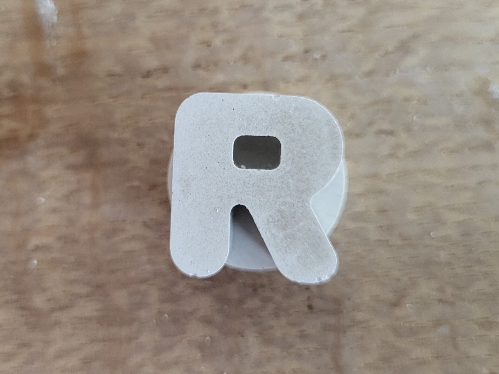 Schilder je eigen naam: Letter R