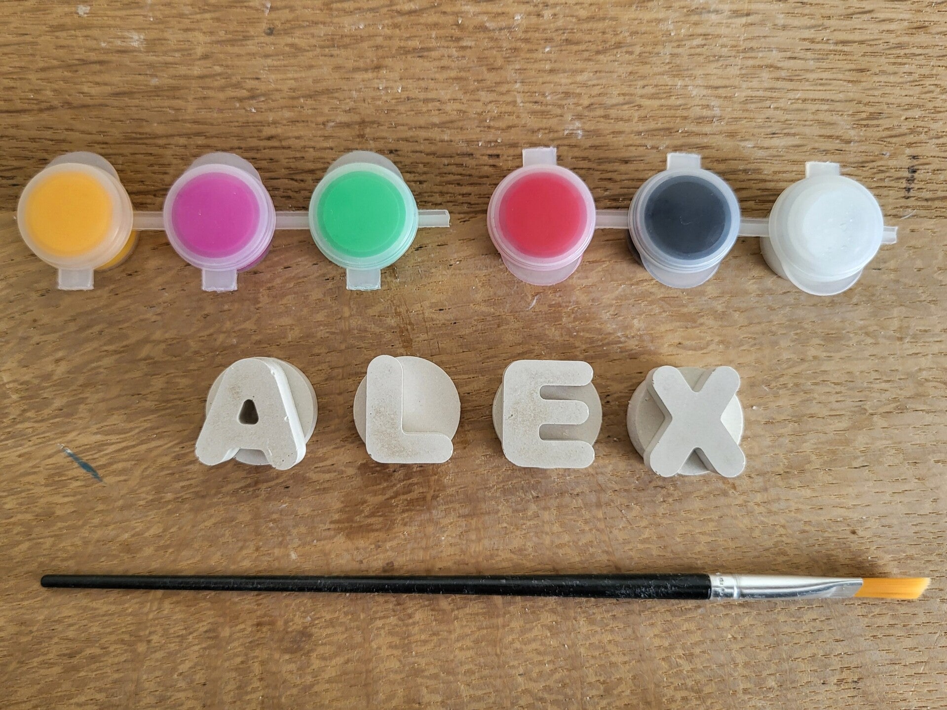 Schilder je eigen naam: 4 letters