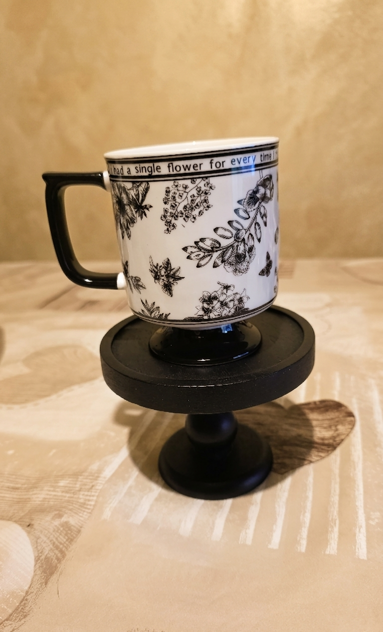 Tazza in ceramica.