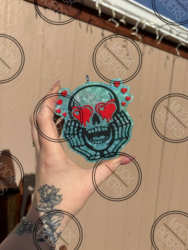 Car freshie (SKULL HEARTS)