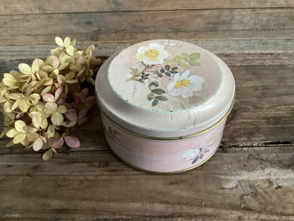 Mooi blik zachtroze met witte bloemen, goede staat 13x7 cm