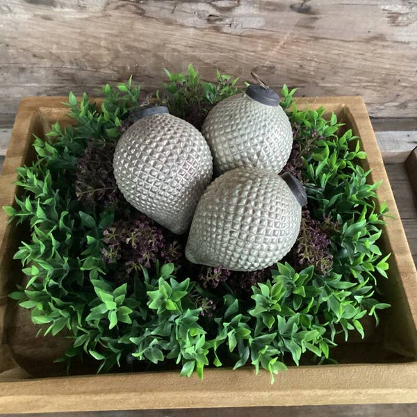 Houten trog 35x30x10 cm, zeer fraai (excl.accessoires, los te koop)