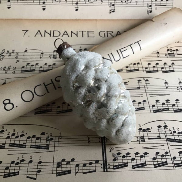 Kerstbal besneeuwd 8 cm