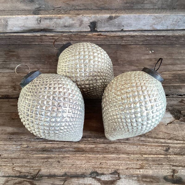 Set van 3 glazen gebobbelde heksenpegels 12x8 cm, zeer fraai!