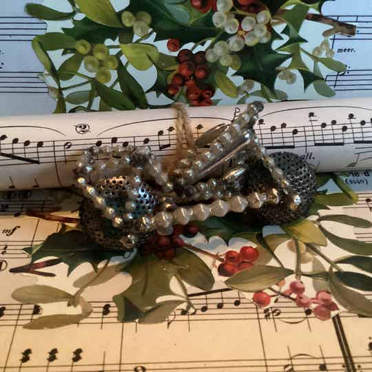 Antieke kerstbal gablonzer motorfiets, mooi!