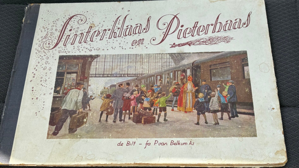 Antiek boek “Sinterklaas en Pieterbaas”