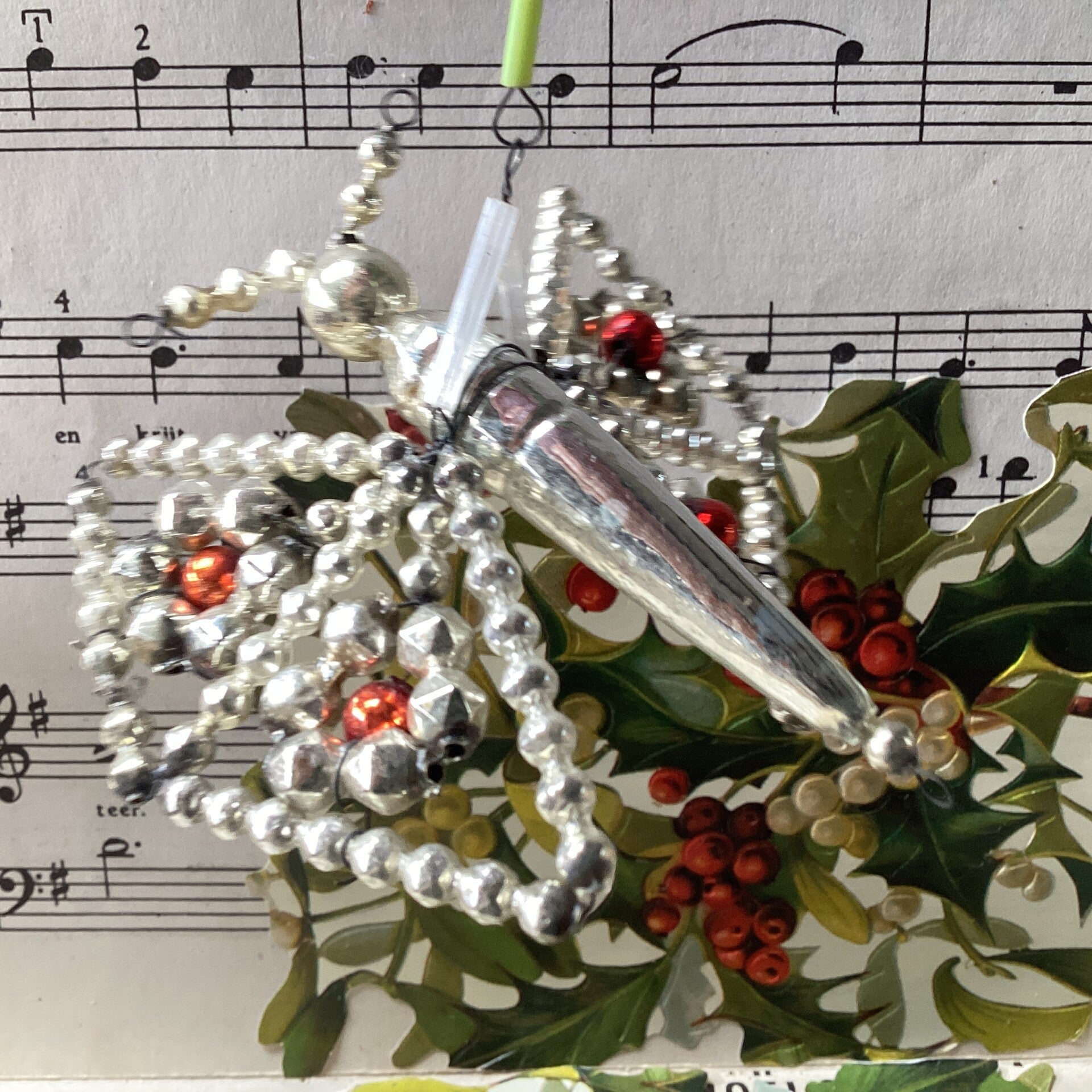 Antieke gablonzer, grote vlinder, 8x7 cm