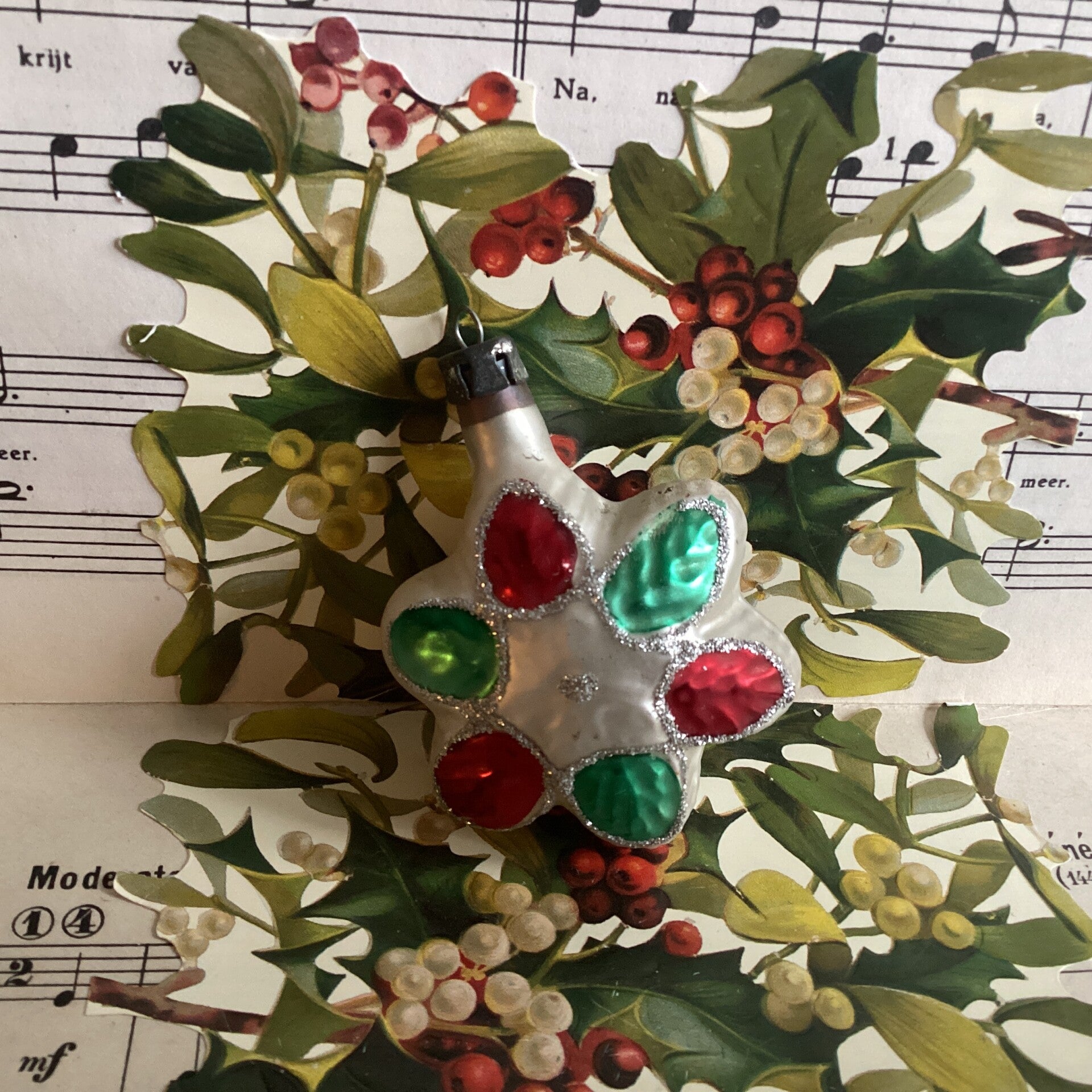 Antieke kerstbal ster, 7 cm, rood, groen, mat zilver