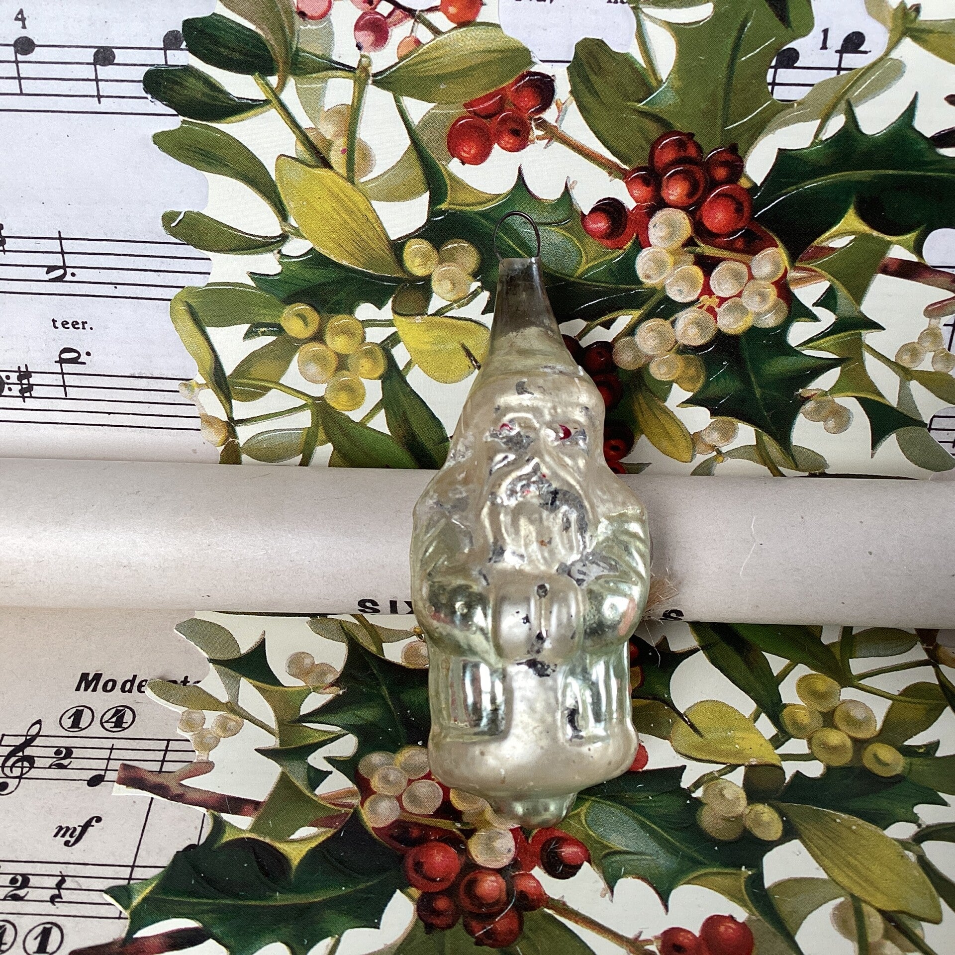 Antieke kerstman, prachtig gewaxt, zilver gouden patiné, rond 1900, 7 cm