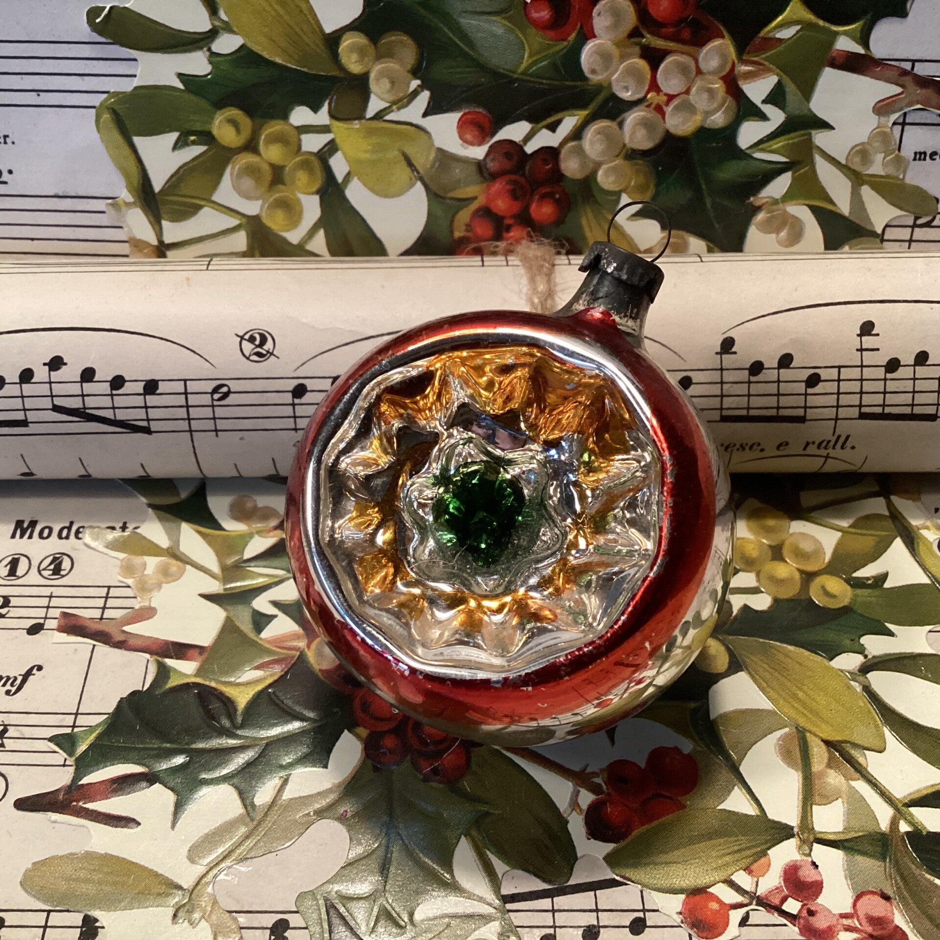 Antieke deukbal oranje rand, goud en groene kern, 5,5 cm