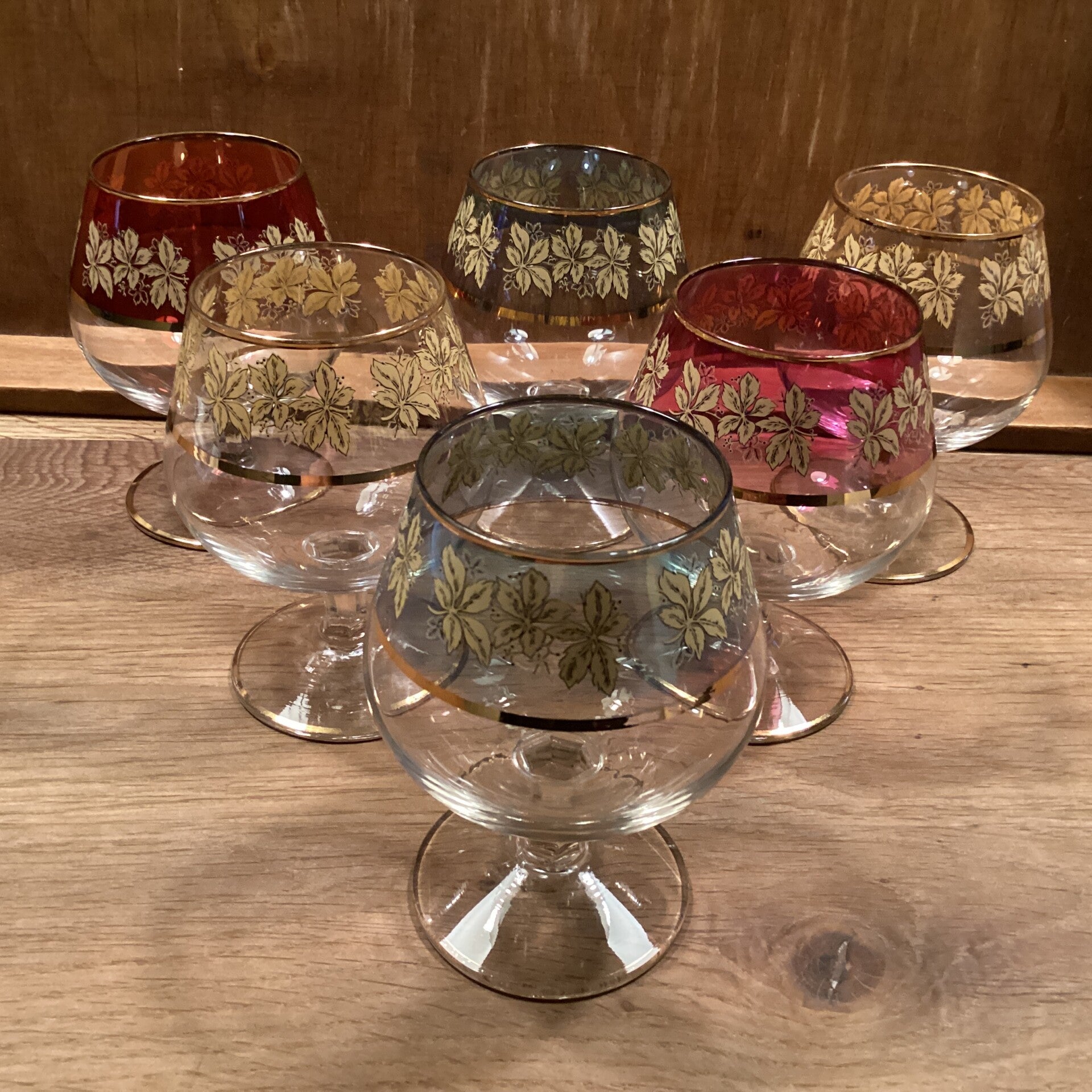 6 antiek franse wijnglazen of cognacglazen, mooi gekleurd glas