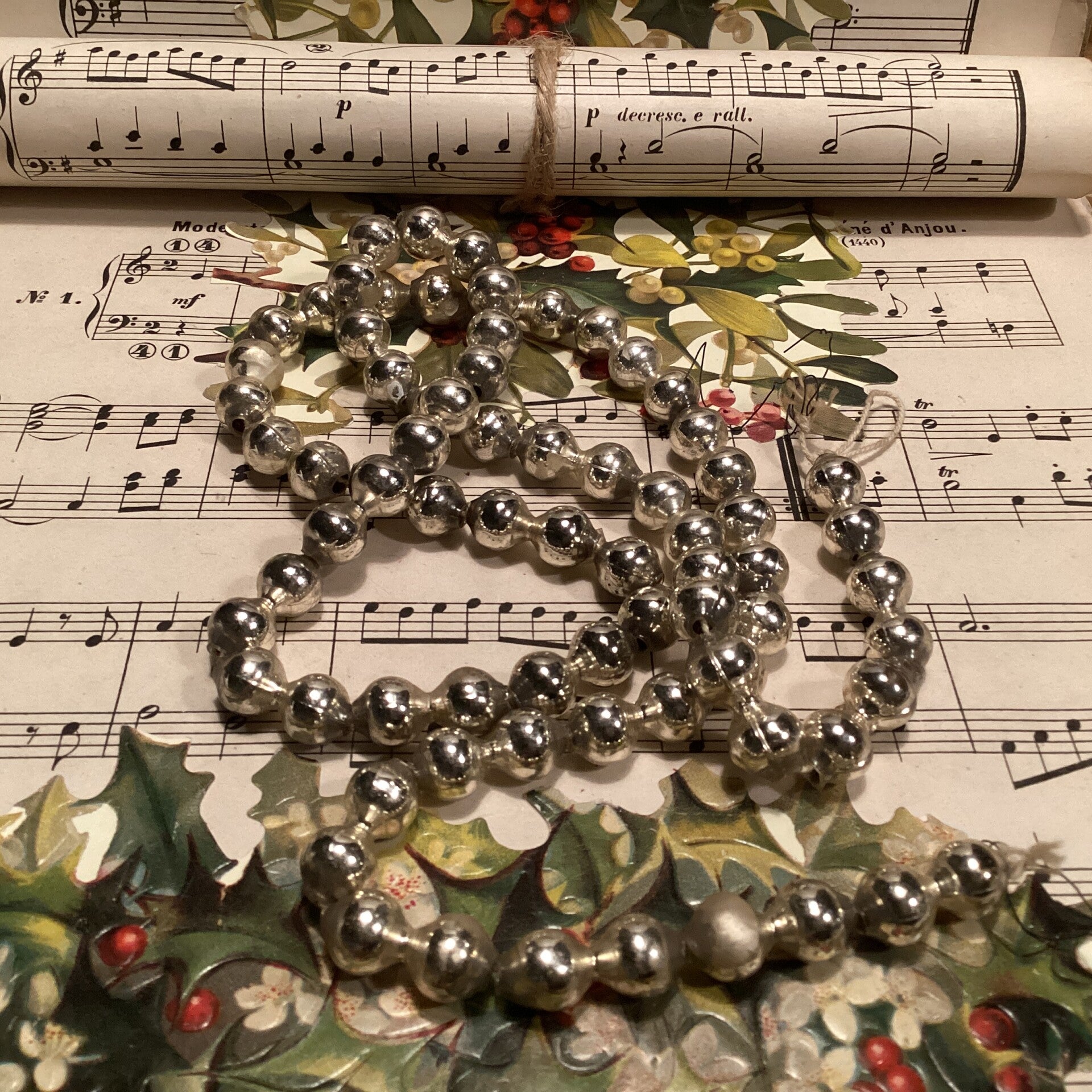 Antieke kerstslinger zilveren dubbele kraal diam 0,8 cm lengte 80 cm