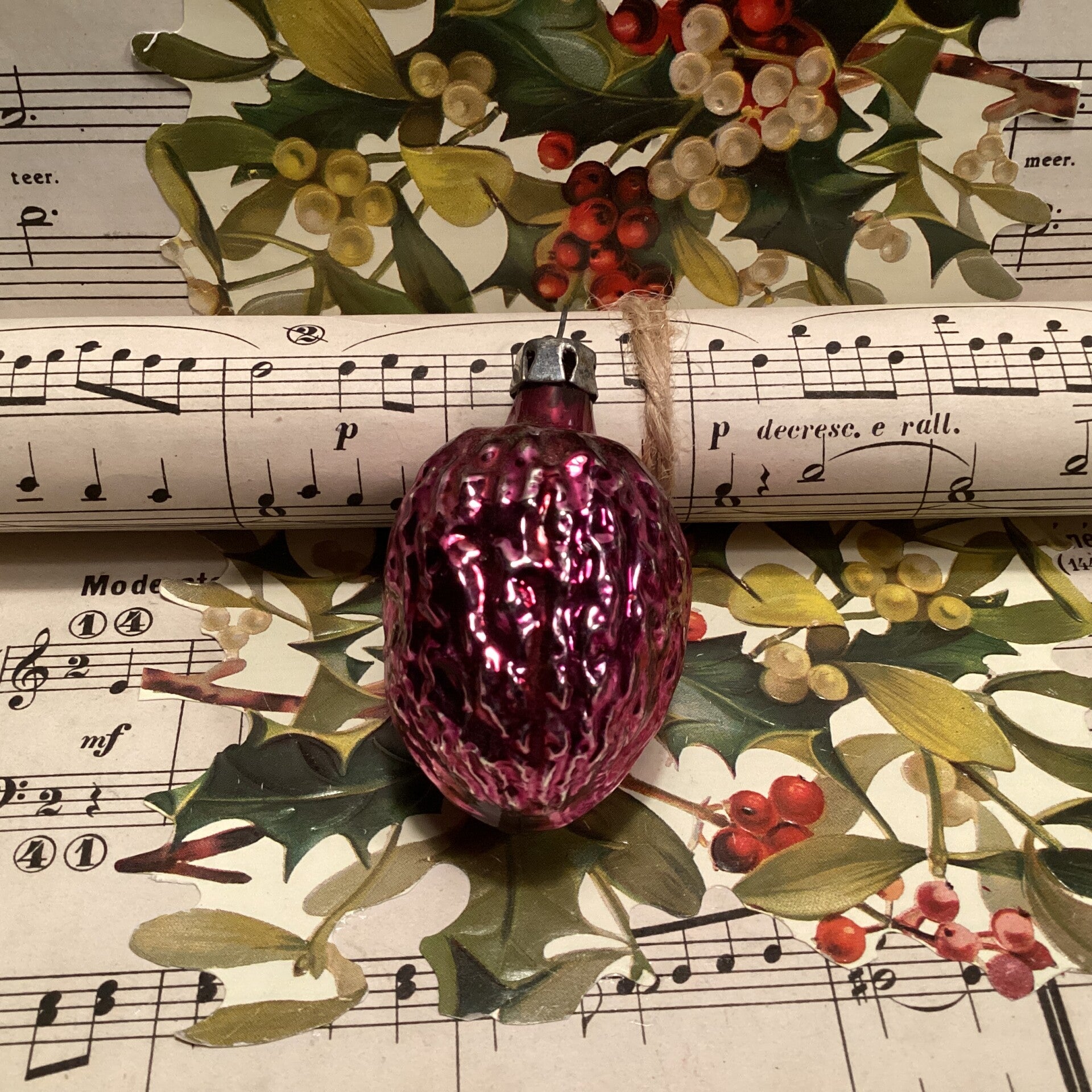 Antieke kerstbal walnoot, paars, 6 cm