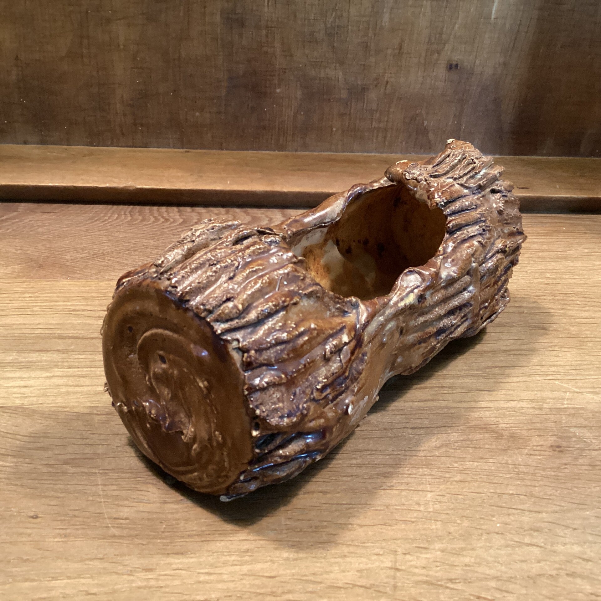 Keramieke kribbe voor kindje Jezus 16x7 cm, opening 7 cm lang