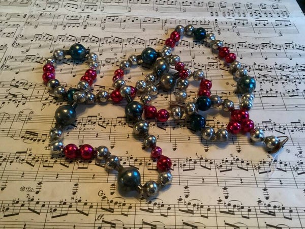 Kerstslinger van glas, enkele kraal, multicolor, 105 cm diam.kraal div.