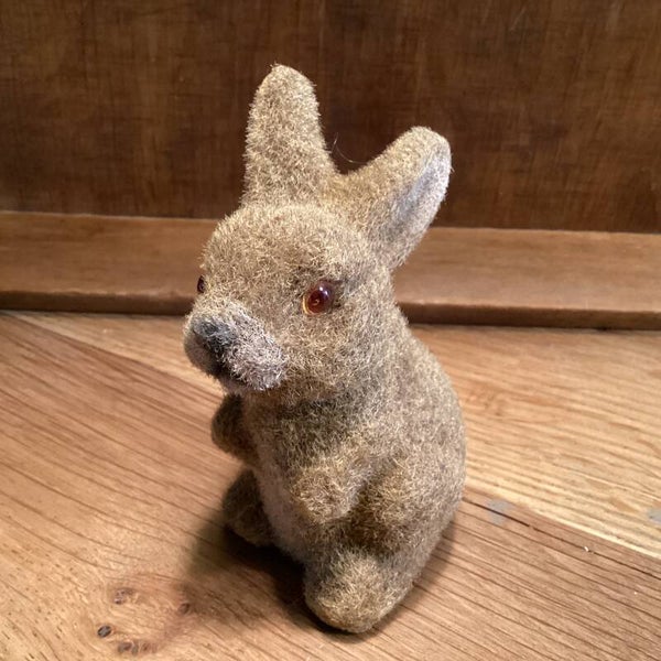 Vintage flock haas jaren 50 Staand 7x11x5 cm