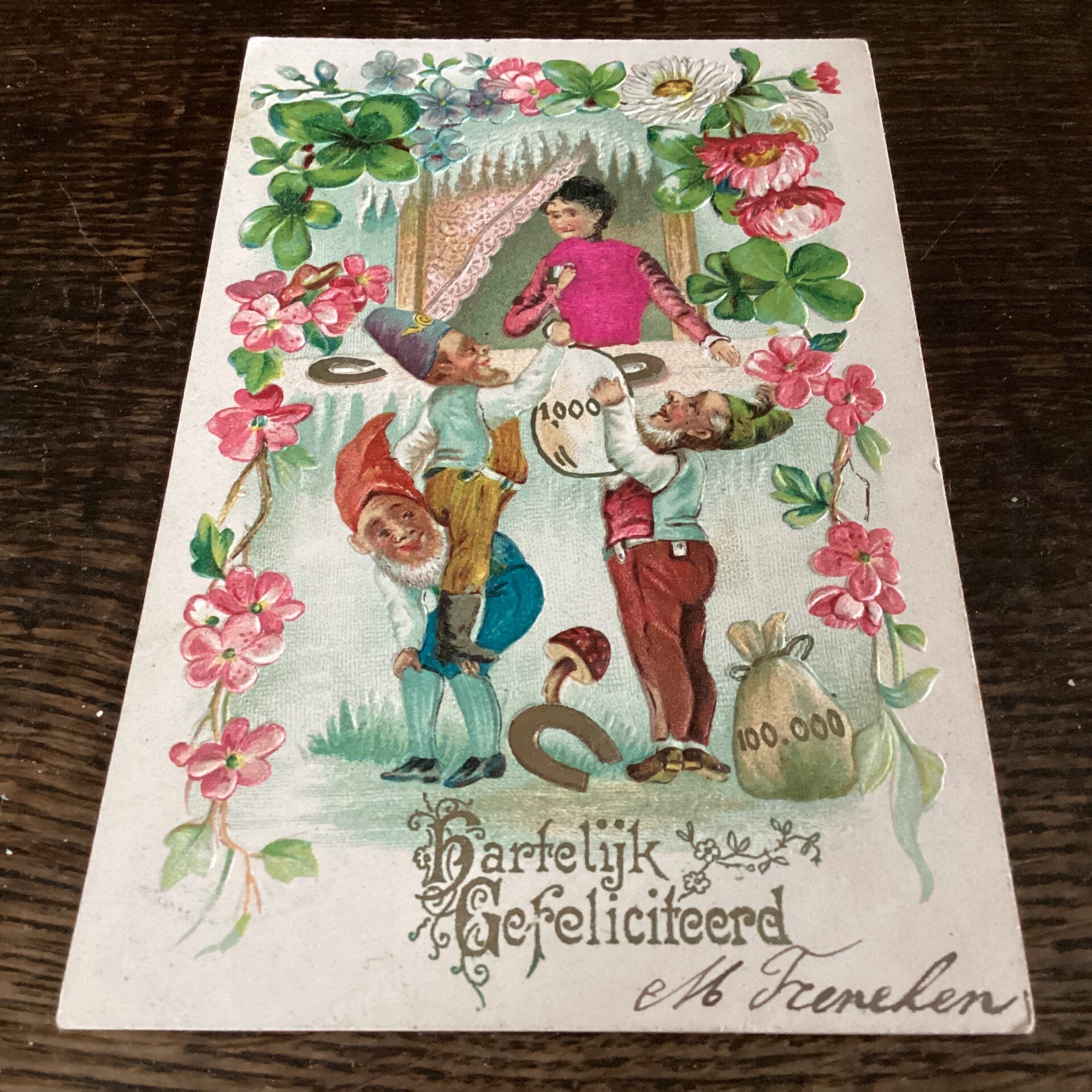 Antieke verjaardagskaart met kabouters in reliëf en stof, 1905, juweeltje!