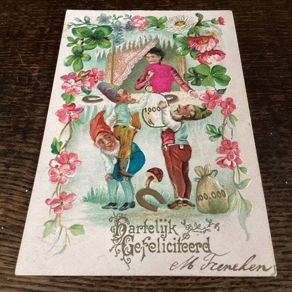Antieke verjaardagskaart met kabouters in reliëf en stof, 1905, juweeltje!