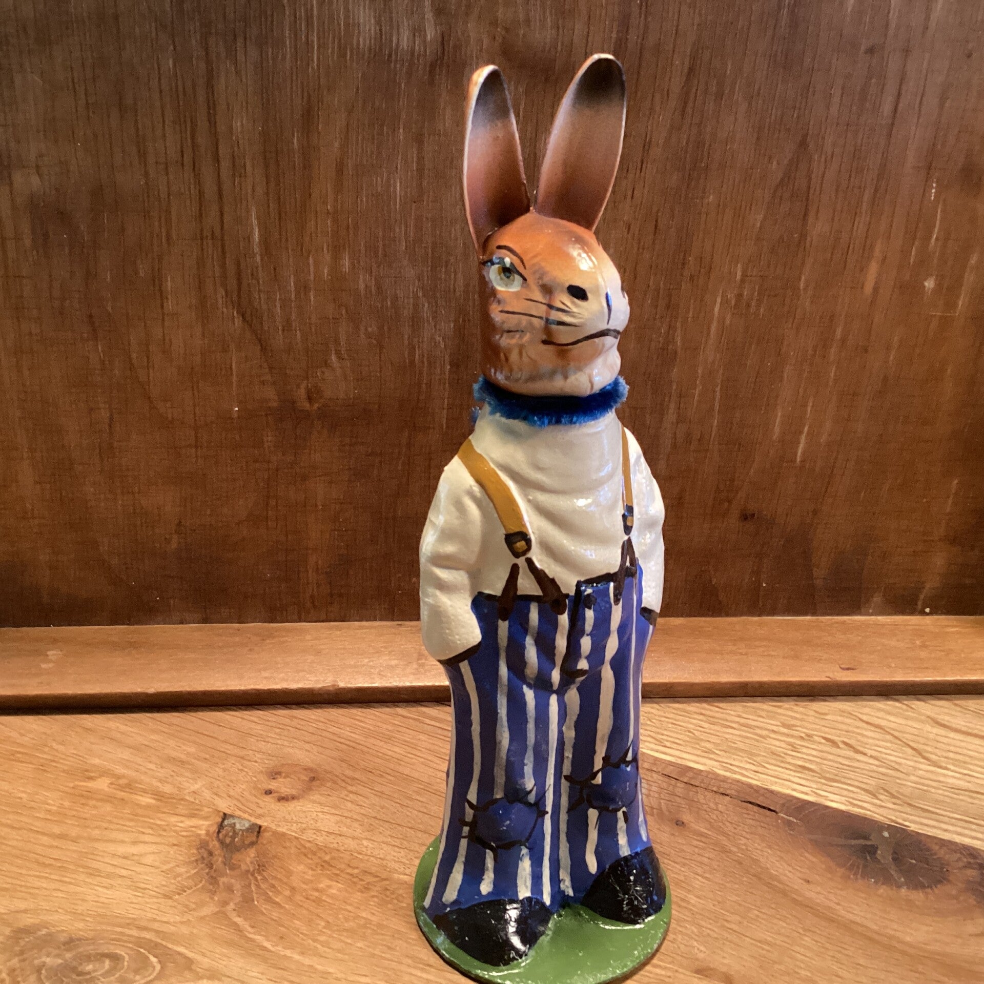 Oude Candy container paashaas 28 cm hoog