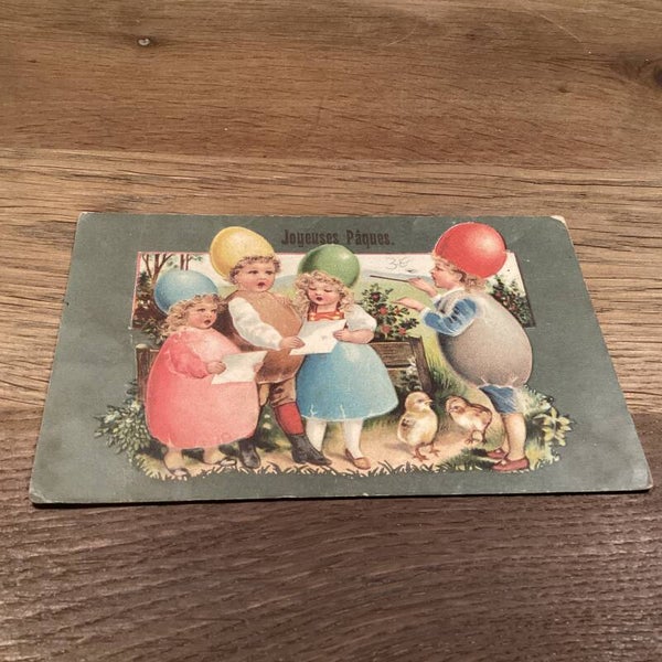 Antieke paaskaart in reliëf uit 1910