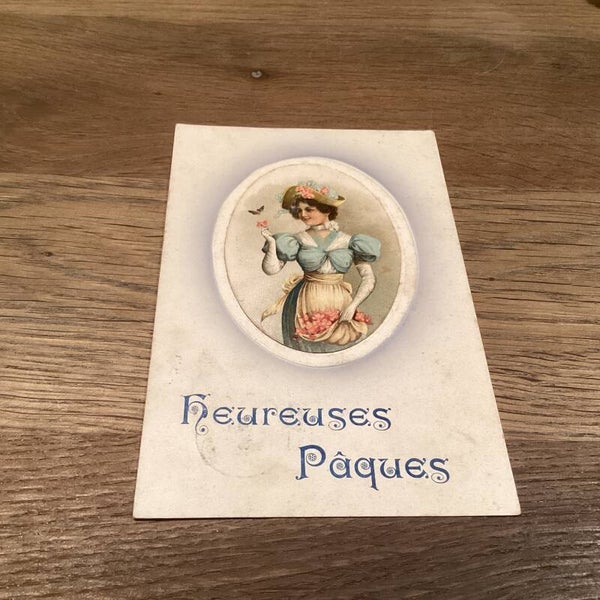 Antieke paaskaart in reliëf uit 1910