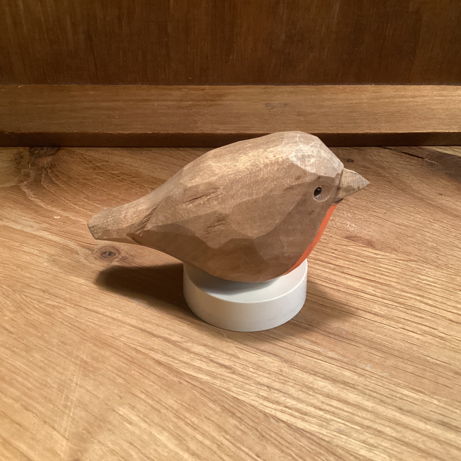 Uit houtgesneden roodborstje 9x4x5 cm