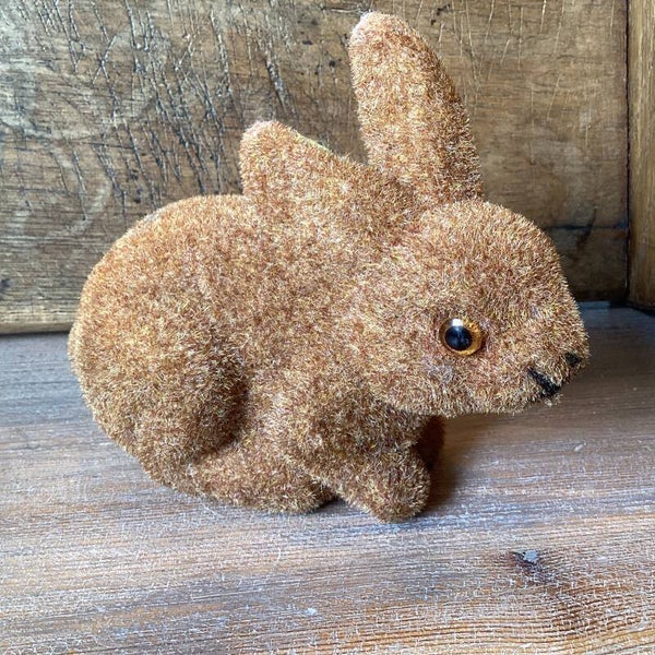 Flock haas liggend roestbruin 12x10x8 cm