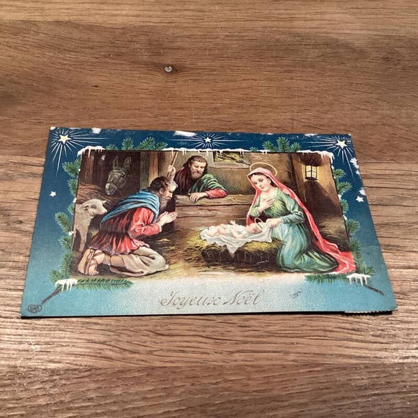 Antieke kerstkaart in reliëf uit 1912 kerststal