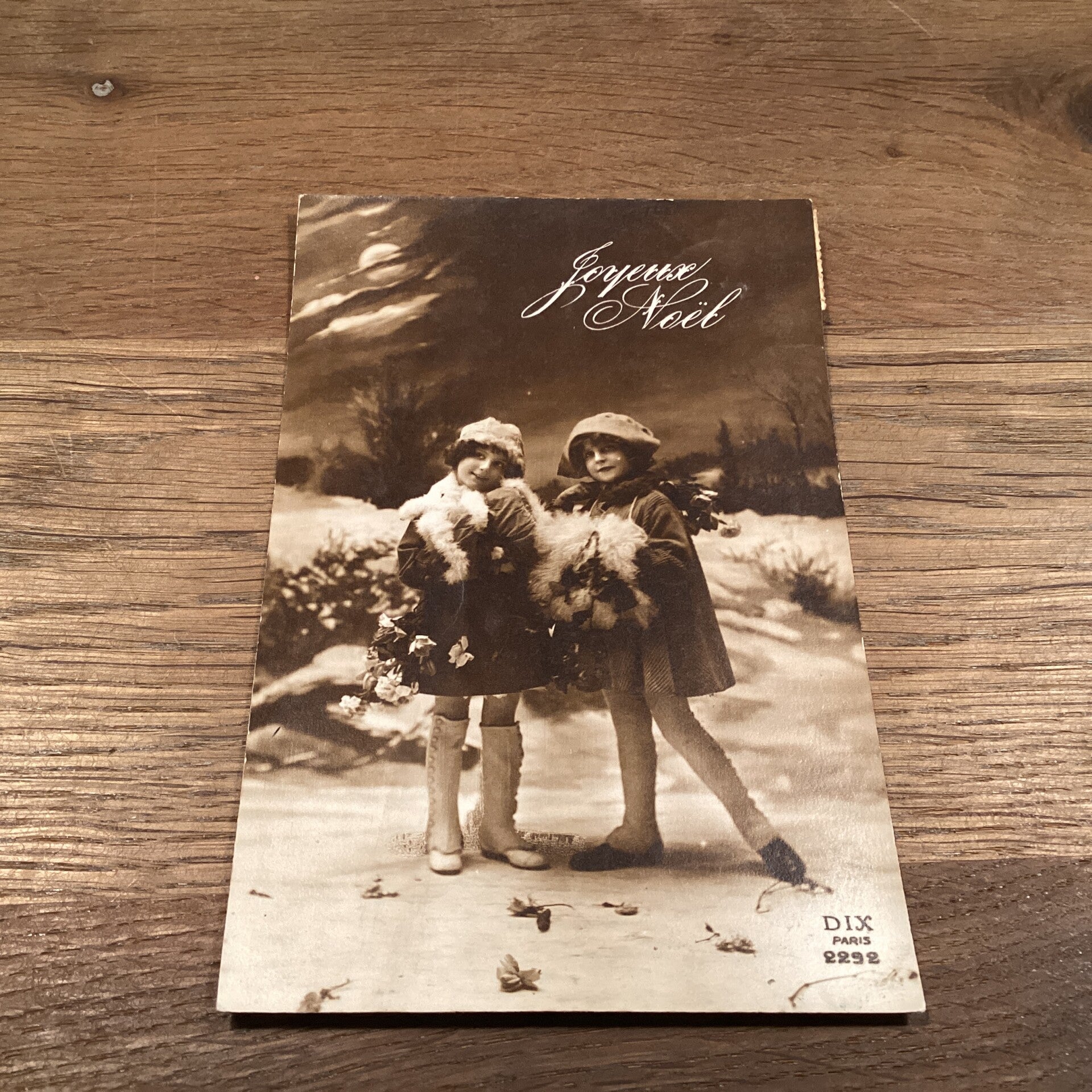 Antieke kerstkaart kinderen uit 1924