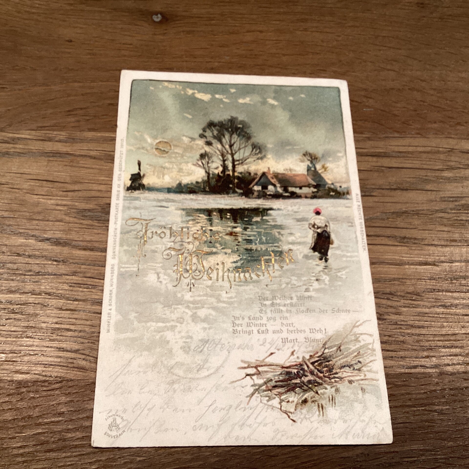 Antieke kerstkaart met reliëfletters, vrouw op ijs, 1907