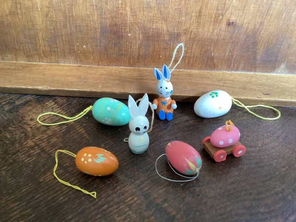 Set S met vintage houten paastakfiguren 2-5 cm