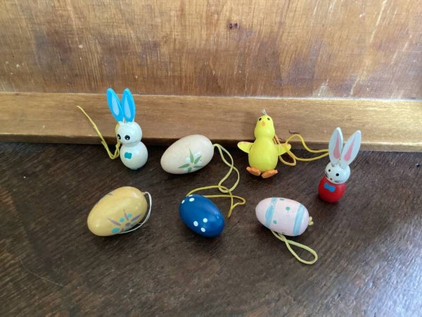 Set Y met vintage houten paastakfiguren 2-5 cm