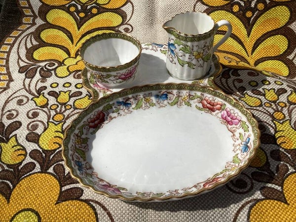 Petit four set met schaaltje en suiker en melkkannetje copelands china porselein