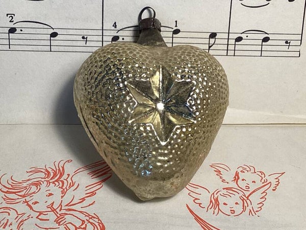 Antieke kerstbal bol geribbeld hart met ster dubbelzijdig, 7x5x3,5 cm