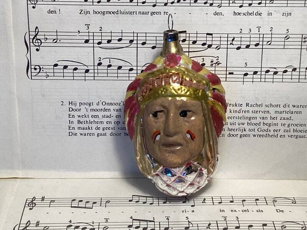 Antieke kerstbal indiaan 9x6x5 cm