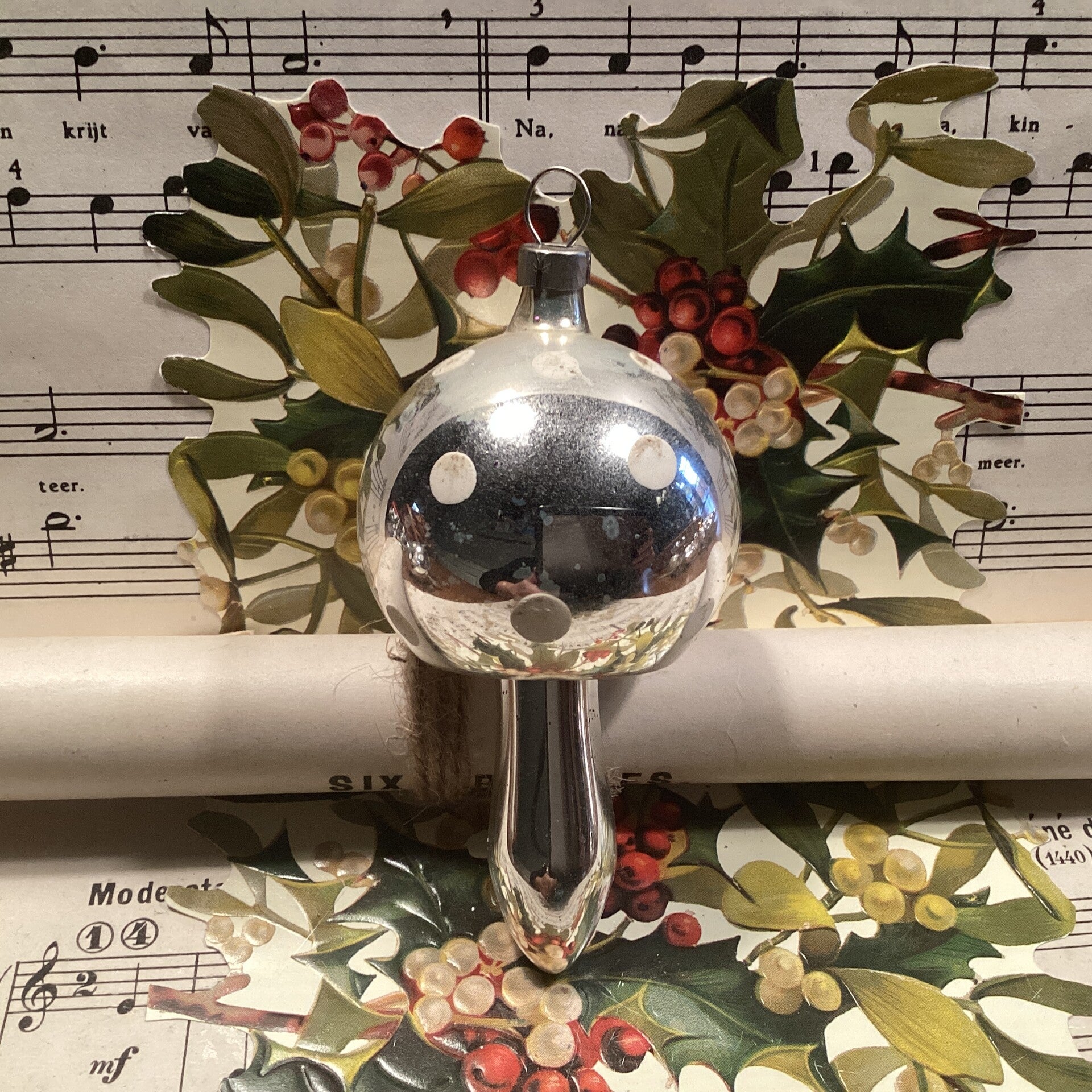 Antieke kerstbal paddenstoel 10x5 cm