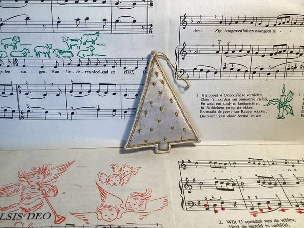 Vintage dik gewatteerde kerstboom met gouddraad, 7 cm