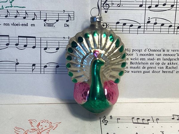 Antieke kerstbal pauw melwit glas 9 cm hoogte