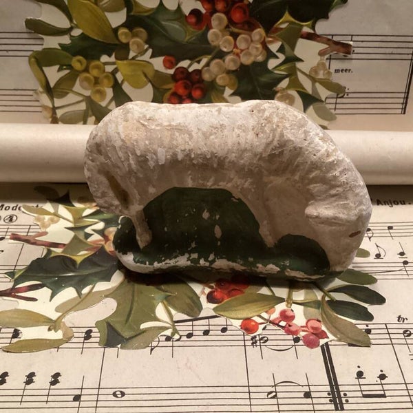 Oud gipsen schaap
